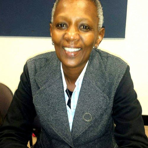 INTERVIEW EXCLUSIVE : Aline Ndenzako, la nièce du Prince Rwagasore dénonce la «débaptisation» du stade Prince Louis Rwagasore