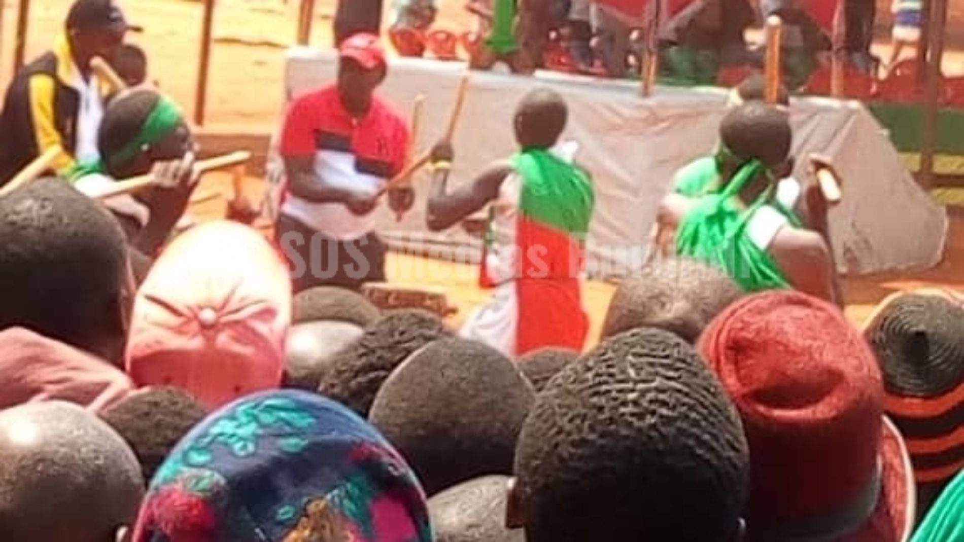 Nduta-Mtendeli (Tanzanie):  le ministre de l’Intérieur burundais en visite dans les camps de réfugiés pour appeler au retour massif des réfugiés