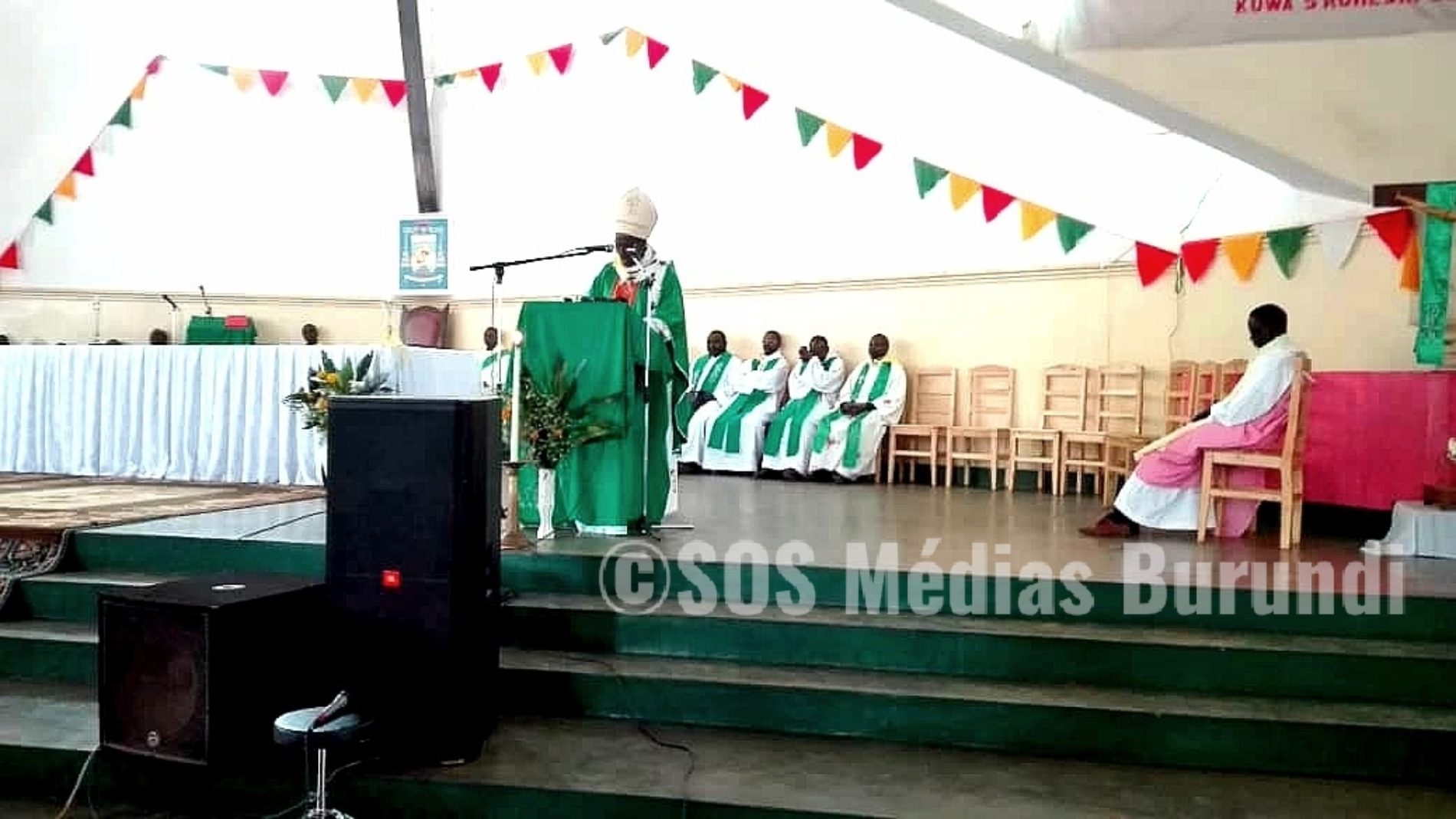 Gitega : Simon Ntamwana, l&rsquo;archevêque de Gitega demande aux jeunes de ne pas se laisser influencer par les politiques