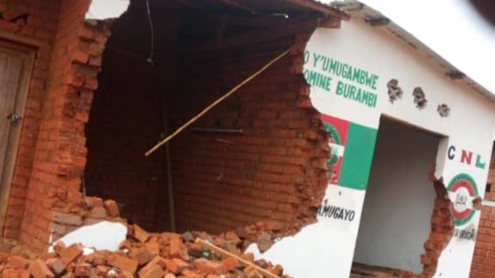 Burambi : la permanence du parti CNL complètement démolie