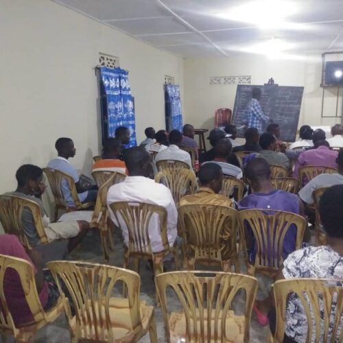 Nakivale (Ouganda) : les étudiants burundais appellent les bienfaiteurs à l&rsquo;aide pour poursuivre leurs études