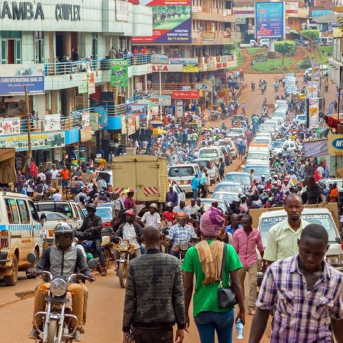 Ouganda: Les réfugiés burundais privés du droit de communication