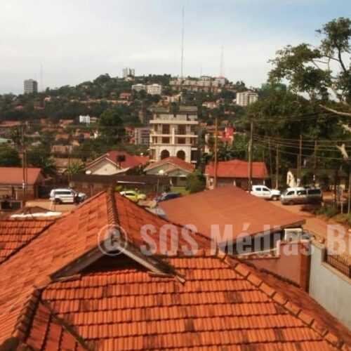 Ouganda: les réfugiés burundais qui vivent en dehors des camps éprouvent d&rsquo;énormes difficultés pour se faire soigner