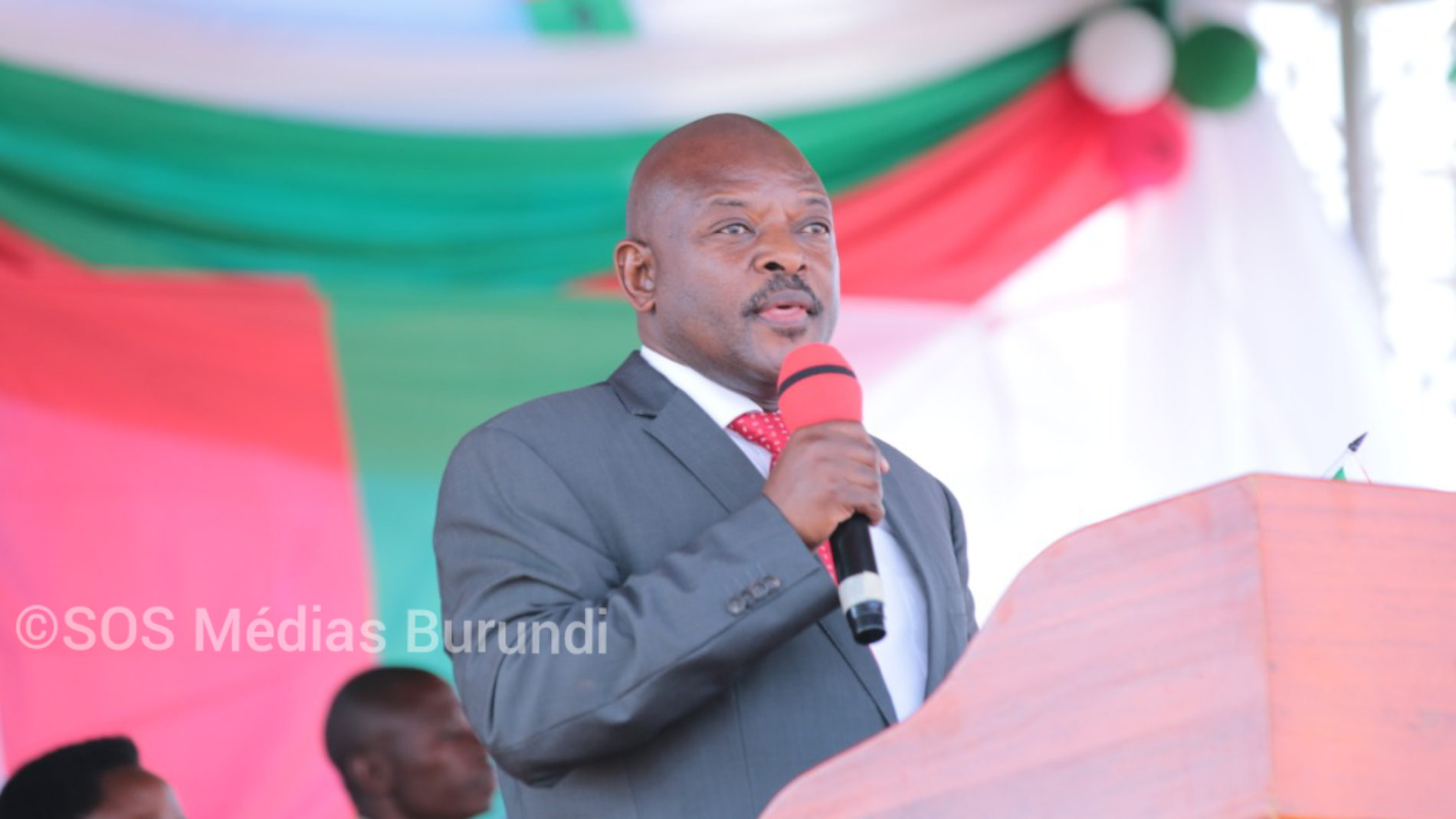Burundi : réactions sur l&rsquo;élévation de Nkurunziza au titre de guide suprême du patriotisme
