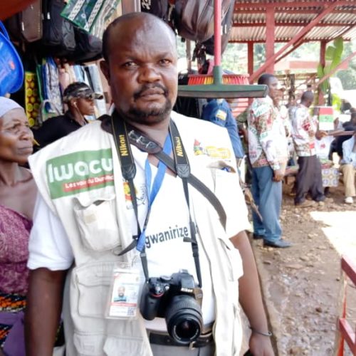 Rugombo : un policier violente un journaliste