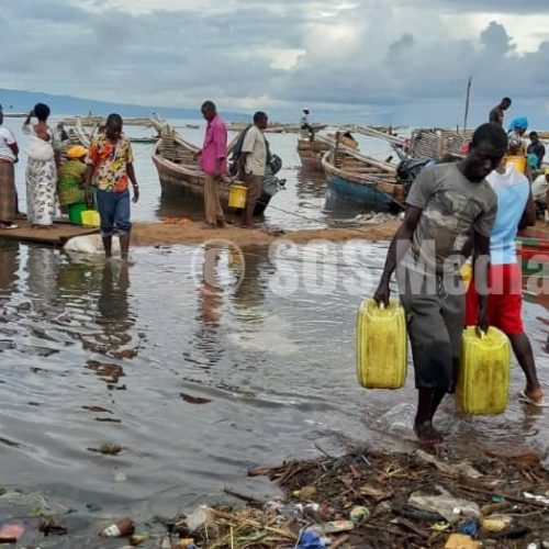 Photo de la semaine : le lac Tanganyika déborde et cause des déménagements