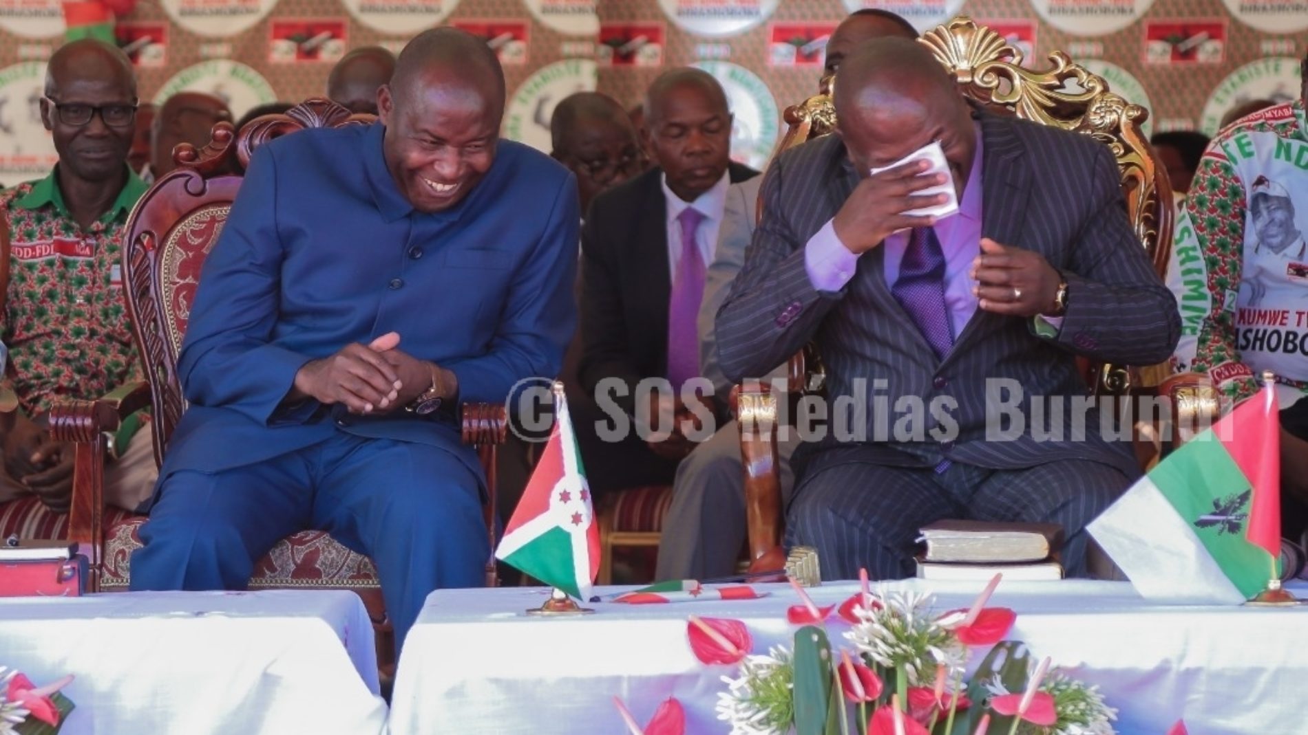 Photo de la semaine: Ndayishimiye et Nkurunziza comme deux larrons en foire