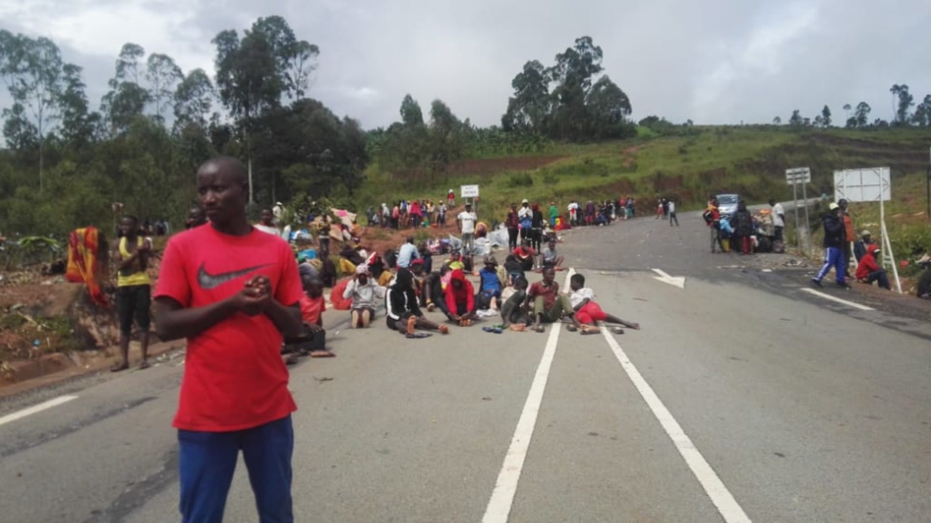 Makamba : 150 Burundais bloqués sur la frontière
