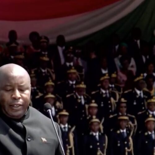 Évariste Ndayishimiye demande aux pays étrangers de ne pas s’immiscer dans les affaires burundaises