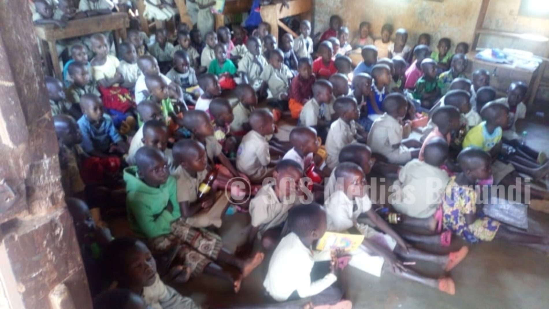 Photo de la semaine : surnombre dans les salles de classe