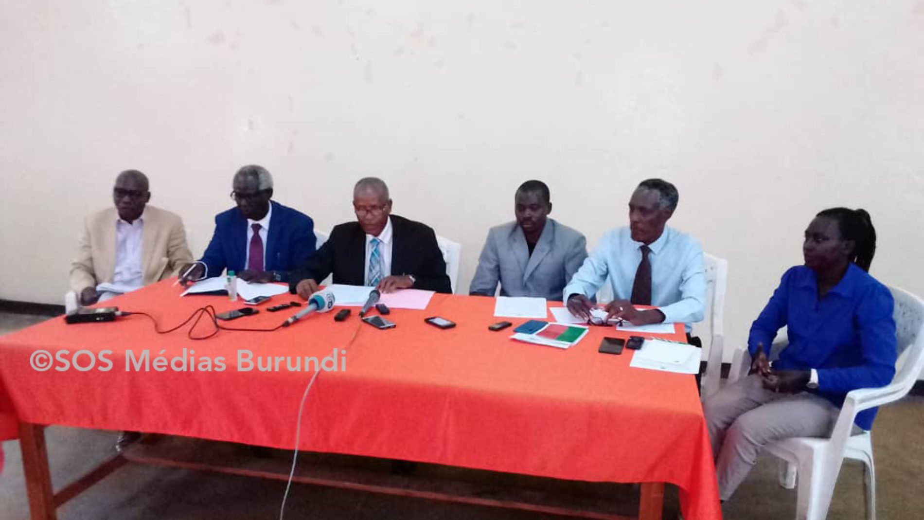 Burundi: les syndicats dénoncent un recensement des fonctionnaires qui viole le droit à la vie privée