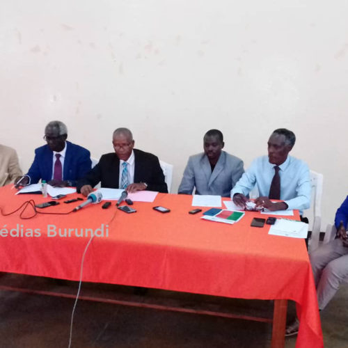 Burundi: les syndicats dénoncent un recensement des fonctionnaires qui viole le droit à la vie privée