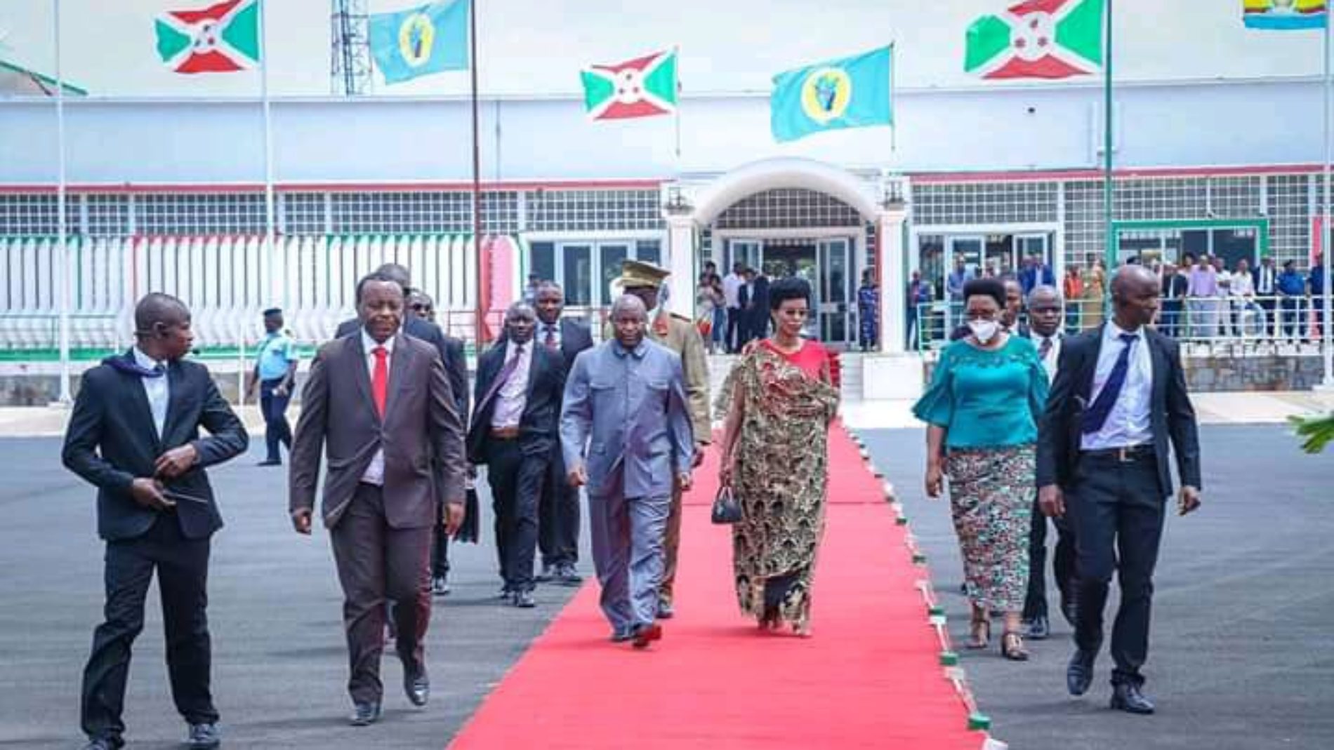 Le président dresse un bilan largement positif de sa première visite d&rsquo;État à Malabo