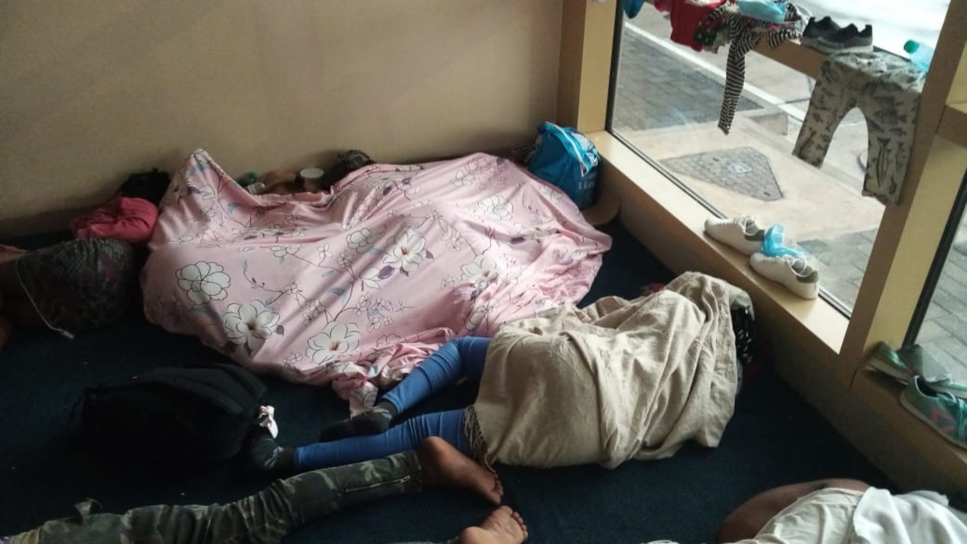 Huit réfugiés burundais bloqués à l&rsquo;aéroport de Nairobi