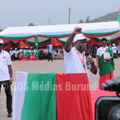 Burundi : le président Ndayishimiye appelle les Imbonerakure à être plus virulents