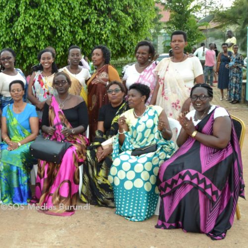 Éclairage – Les femmes réfugiées victimes de VBG peuvent compter sur le mouvement « Inamahoro »