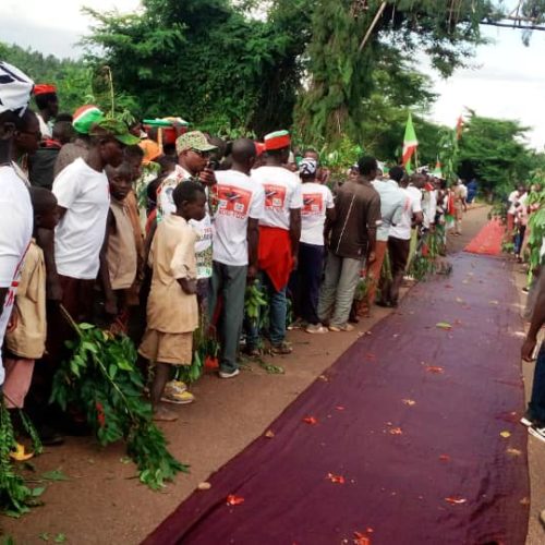 Makamba : le patron du CNDD-FDD visite sa province, les activités sont paralysées