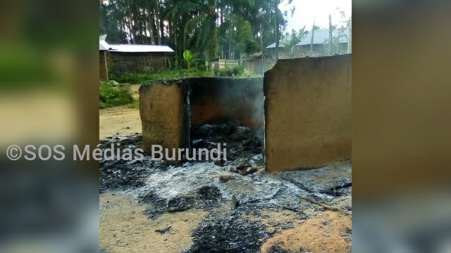 Des maisons incendiées à Kainama