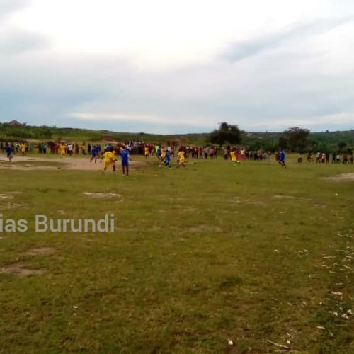 Mtendeli (Tanzanie)-Nakivale (Ouganda) : le football, moyen d&rsquo;oublier la vie dure d&rsquo;exil