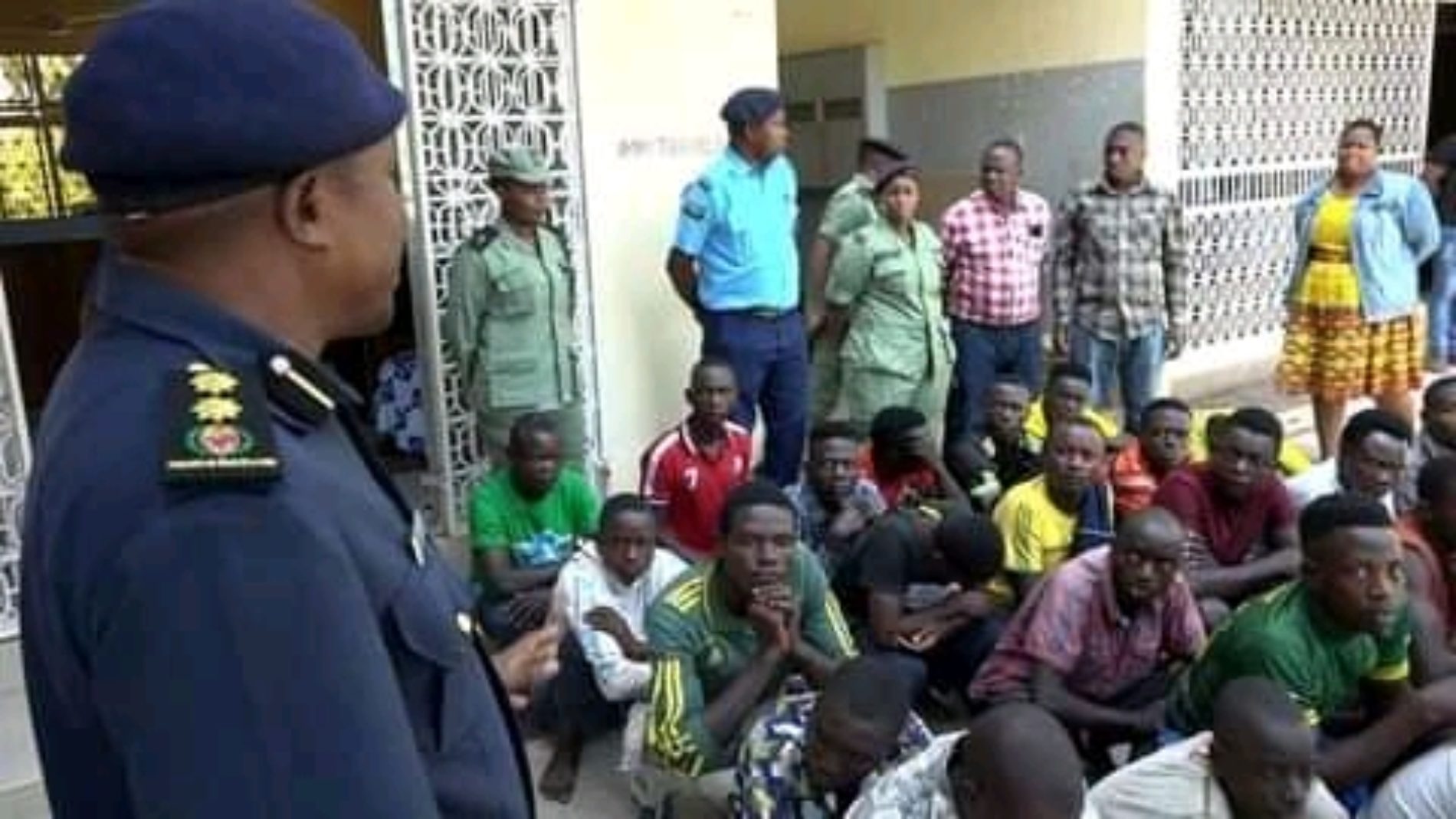 Tanzanie-Burundi : la police rançonne des Burundais qui rentrent (témoignages)