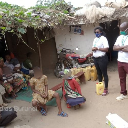 Nakivale (Ouganda) : une association de Burundais a apporté une assistance aux Albinos