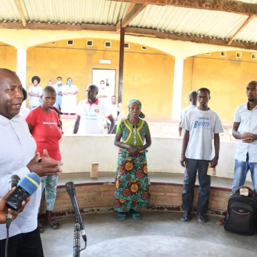 Burundi : le président Neva se sert du salaire de ses conseillers « fainéants » pour assister les pauvres