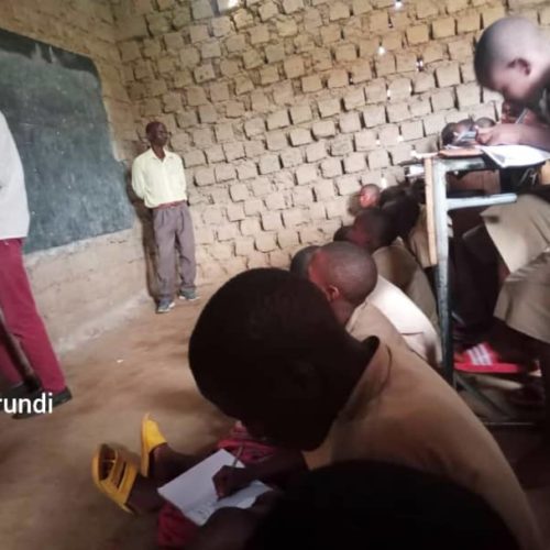 Photo de lasemaine : le président Neva accuse les syndicats des enseignants de financer le terrorisme