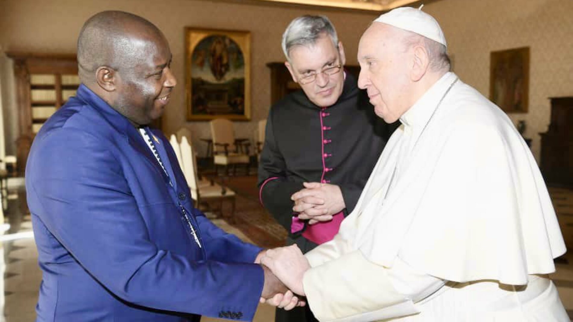 Photo de la semaine -Burundi : le président Neva est rentré de Rome avec une meilleure promesse