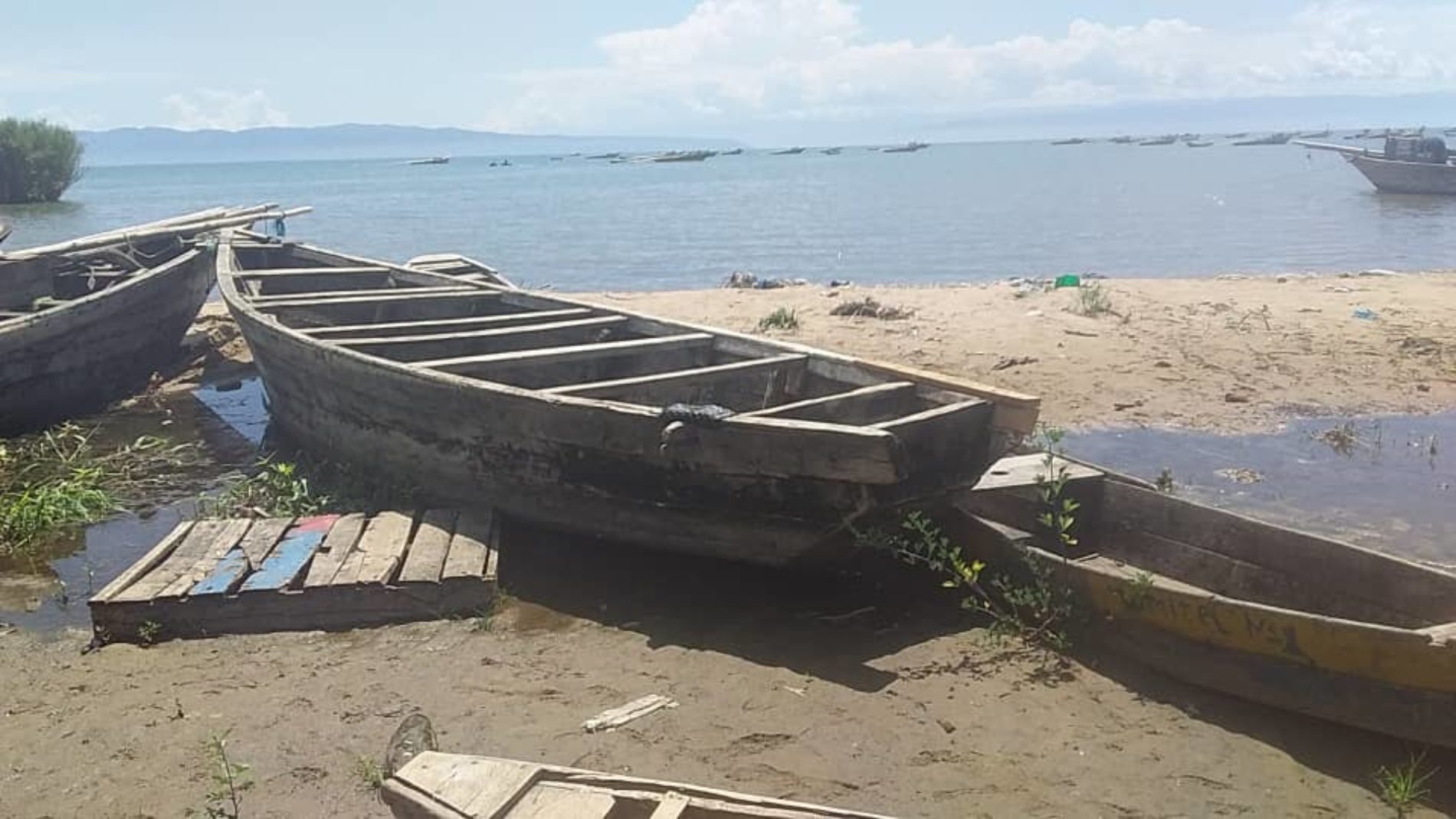 Rumonge : un vent violent détruit une soixantaine de bateaux de pêche