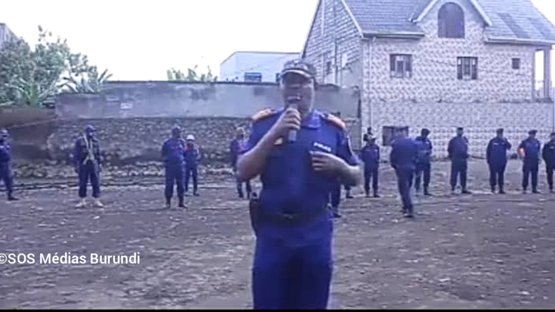 Photo de la semaine : RDC (Nord-Kivu) : le commissaire provincial de la Police demande la population d&rsquo;user de machette pour contrer les rebelles du M23