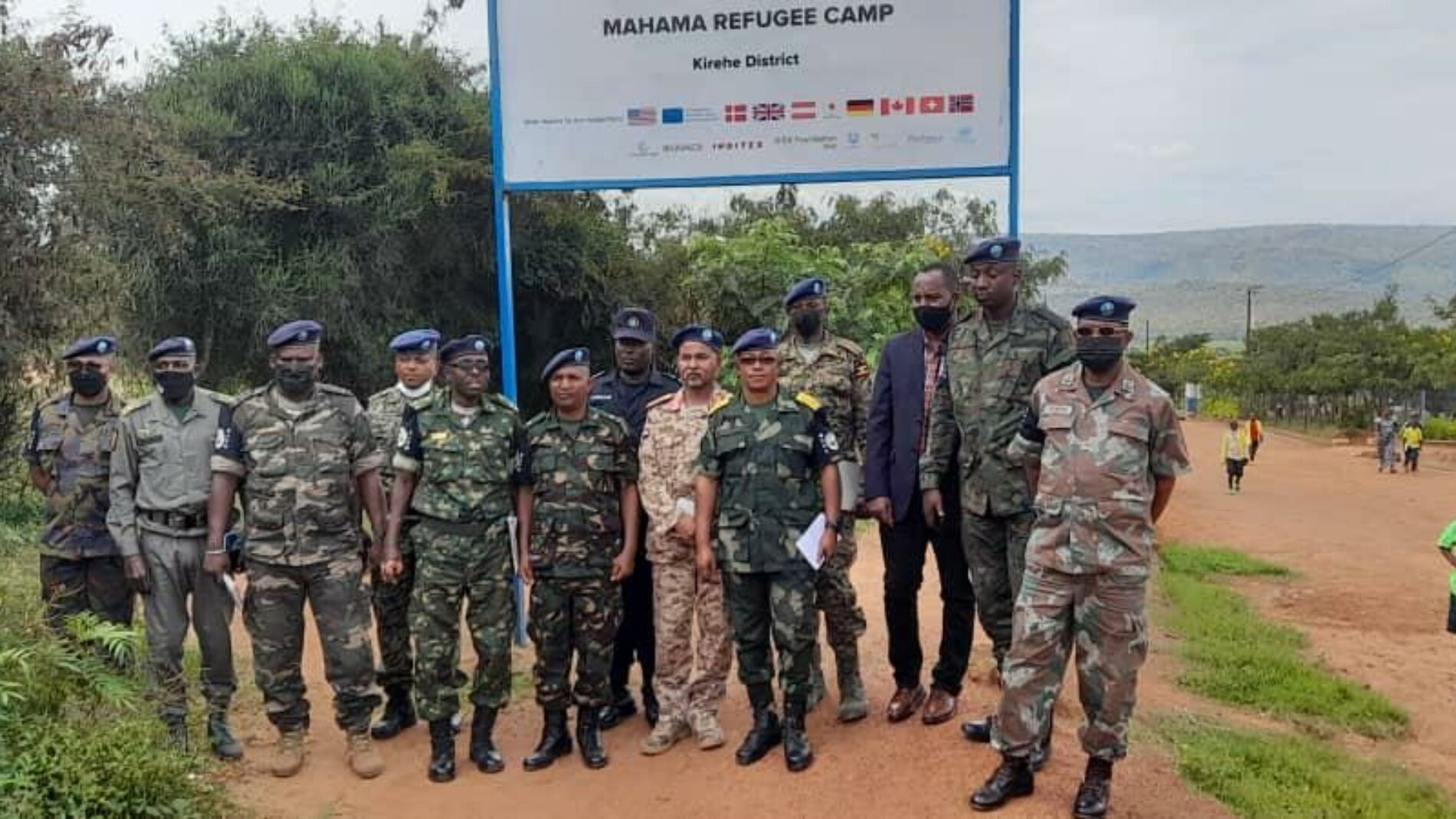 Camps de réfugiés burundais : visite d’une délégation militaire de la région des Grands-Lacs