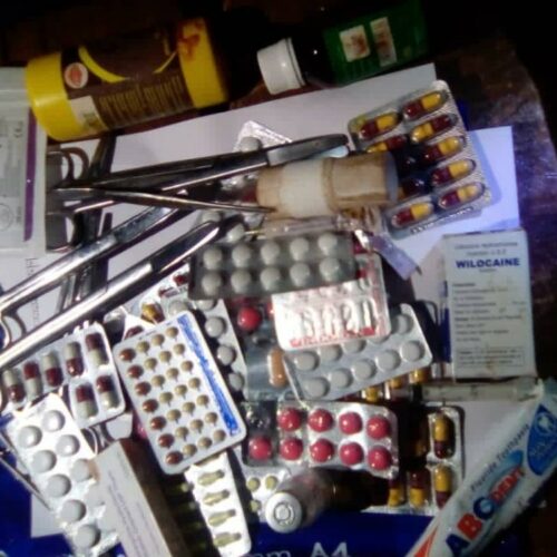 Kirundo : un ambulancier pris en flagrant délit de circoncisions multiples avec un kit médical suspect