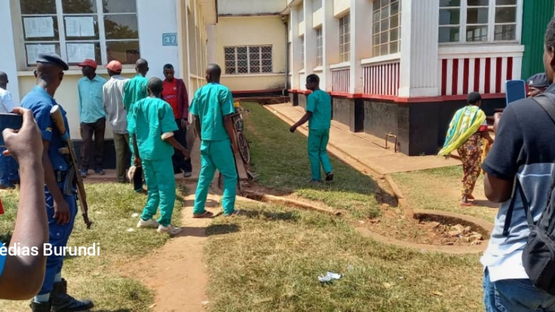 Gitega : deux hommes accusés de profanation des tombes condamnés à 10 ans de prison