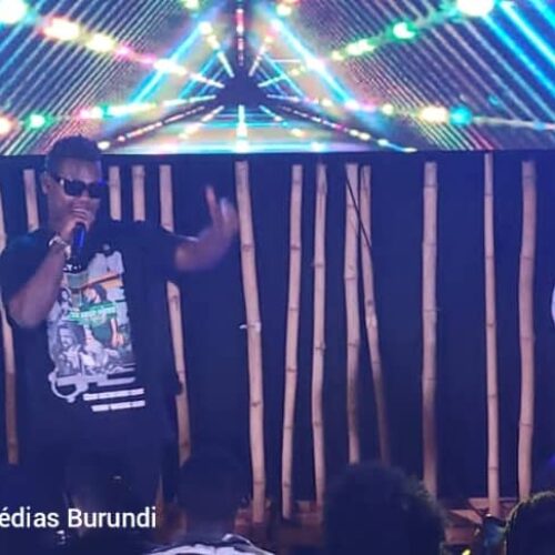 Bujumbura : du cachot au show, Bruce Mélodie se dit fier des Burundais