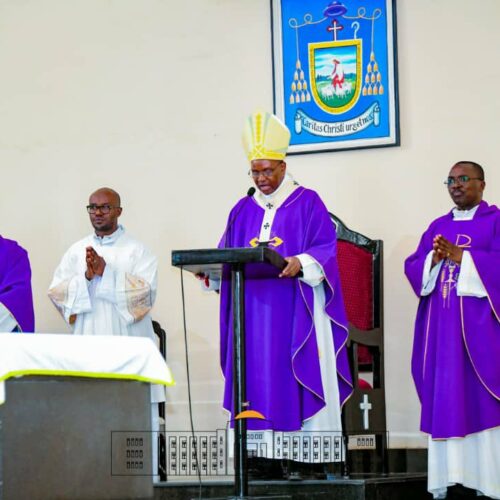 Bujumbura : l&rsquo;archevêque Banshimiyubusa demande aux autorités d&rsquo;éviter les persécutions contre les opposants