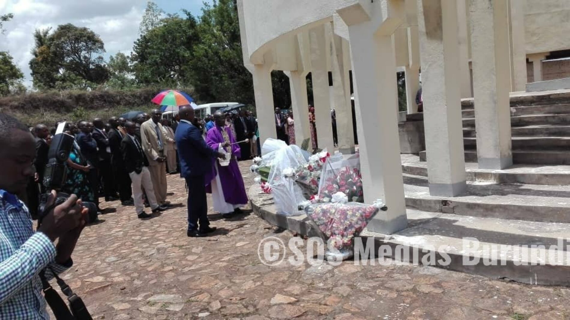 Burundi : les autorités interdisent les associations de défense des droits de victimes Tutsis à se recueillir