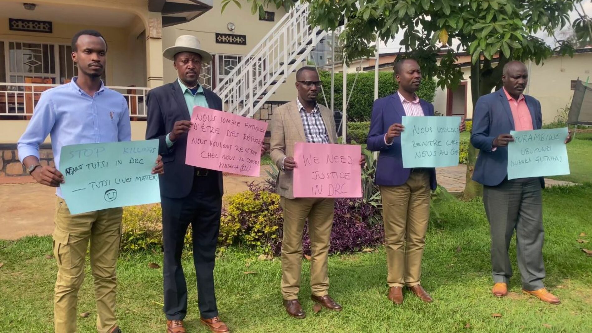 Photo de la semaine : les réfugiés congolais saisissent les ambassades à Kigali