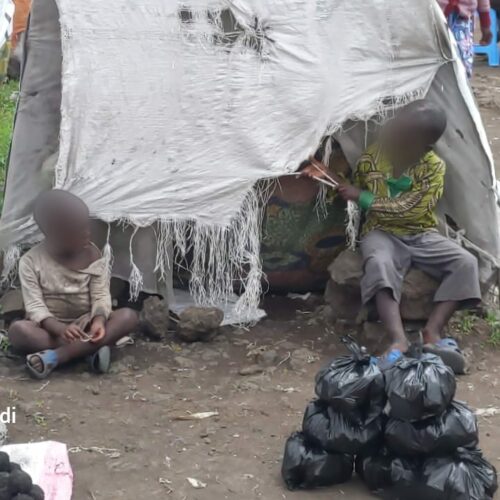 Goma : au moins 16 enfants décédés suite aux conditions de vie déplorables dans le nouveau site de déplacés de Majengo