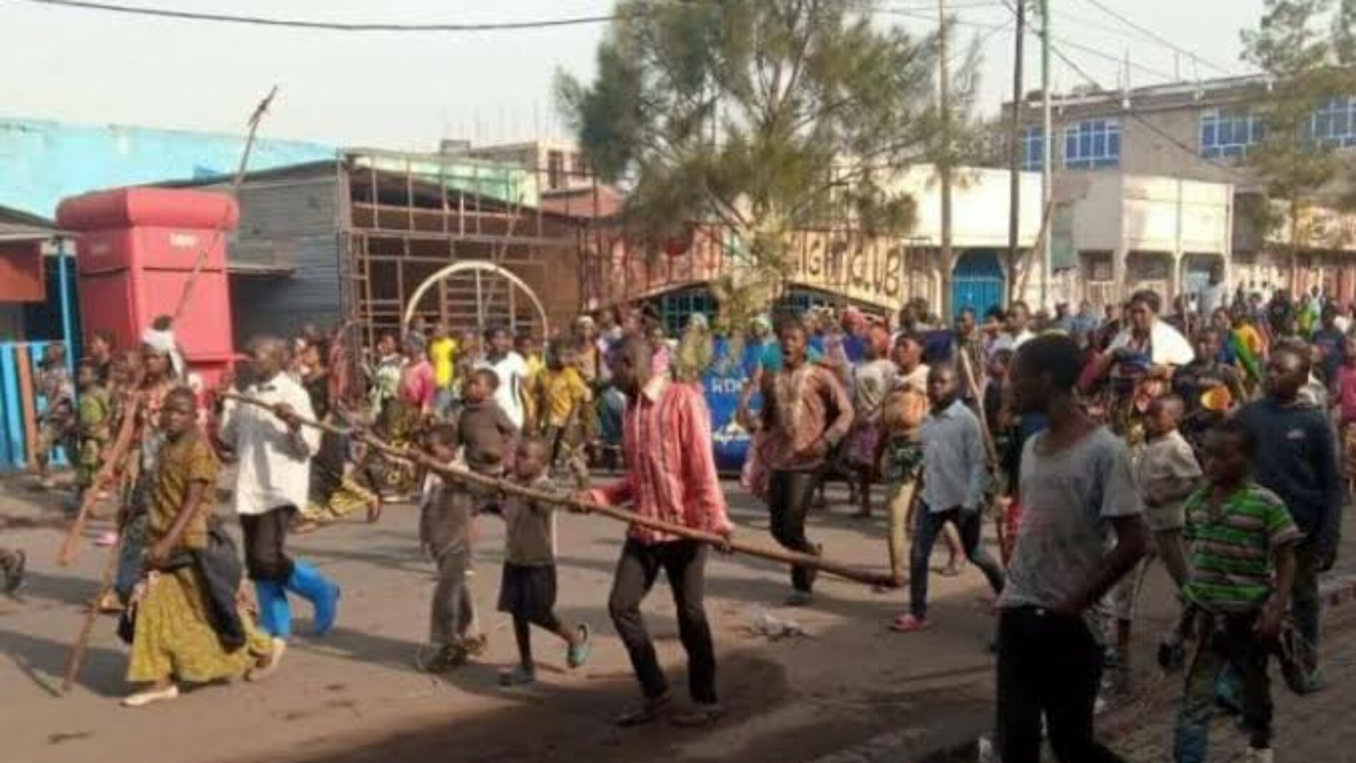 Nord-Kivu : les déplacés de Kanyarutchinya manifestent pour réclamer à manger