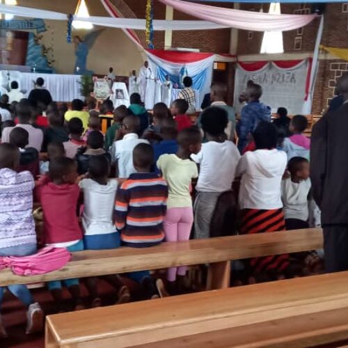 Burundi : cinquante et un ans après l&rsquo;assassinat du dernier roi du Burundi, sa famille réclame toujours la vérité
