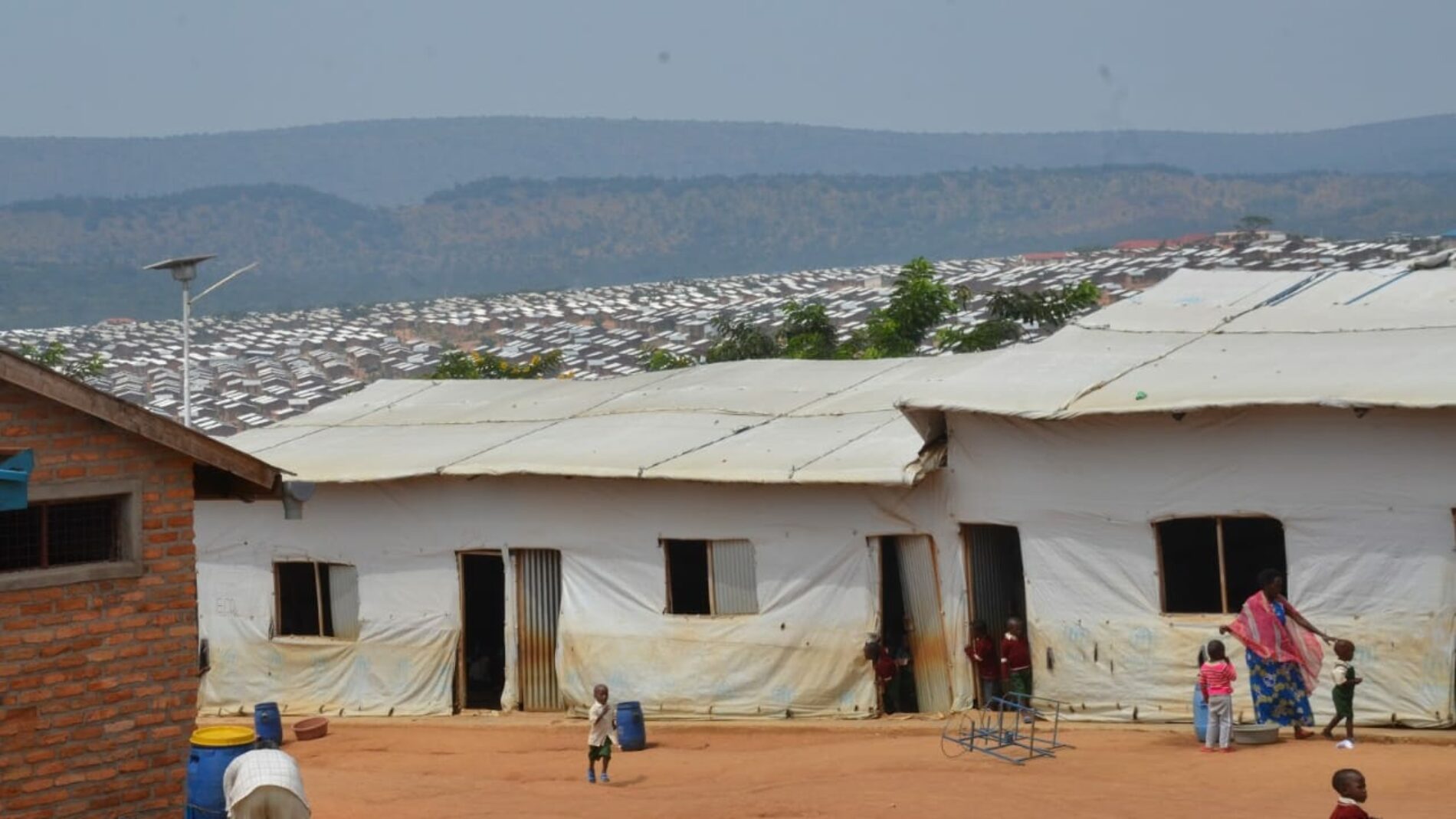 Rwanda : le Japon apporte son soutien aux réfugiés