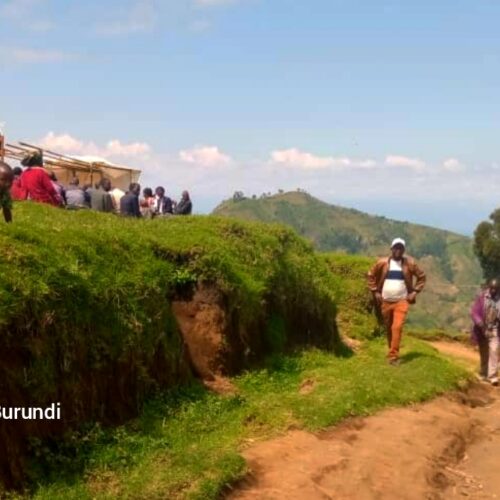 Masisi : les autorités détruisent les barrières érigées sur les routes menant vers Sake au grand bonheur des populations