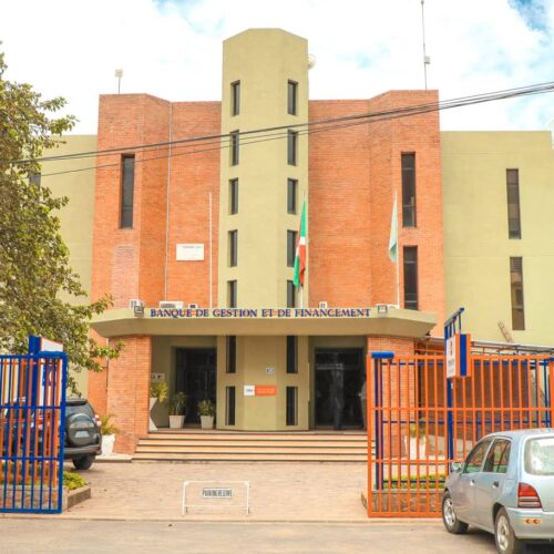 Burundi : manque de nouveaux billets de 5000 et 10000 qui remplacent les anciens dans certaines banques et microfinances