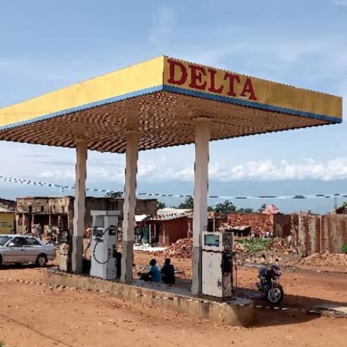 Cibitoke : l’approvisionnement du carburant à partir du Rwanda et de la RDC interdit malgré une énième pénurie