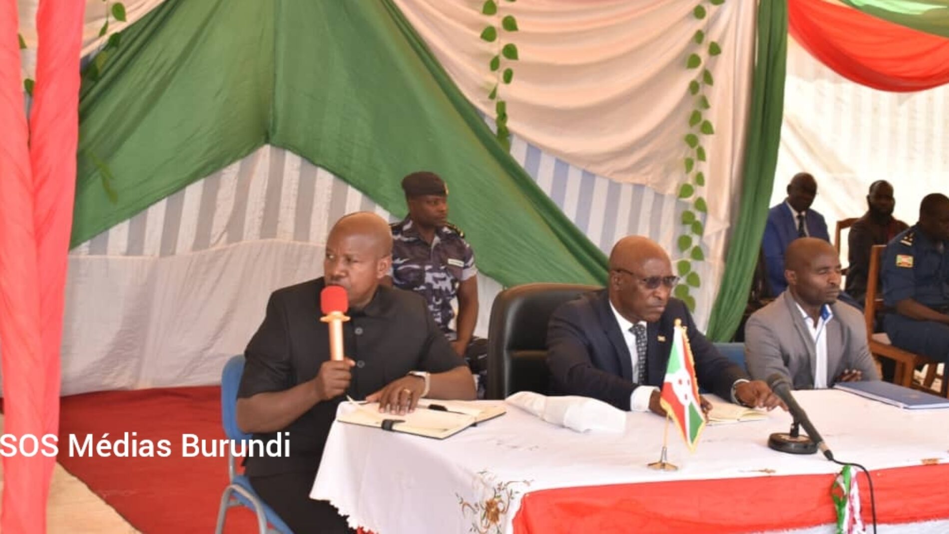 Mabayi : le premier ministre burundais menace de tuer tous les collaborateurs de rebelles rwandais basés dans la Kibira