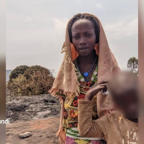 RDC (Kalehe) : sept enfants morts dans un incendie qui a ravagé un camp de victimes des inondations