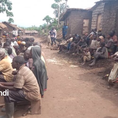 Photo de la semaine : le gouverneur de Cibitoke ordonne l&rsquo;évacuation immédiate de plus de 450 familles suite à la menace du choléra