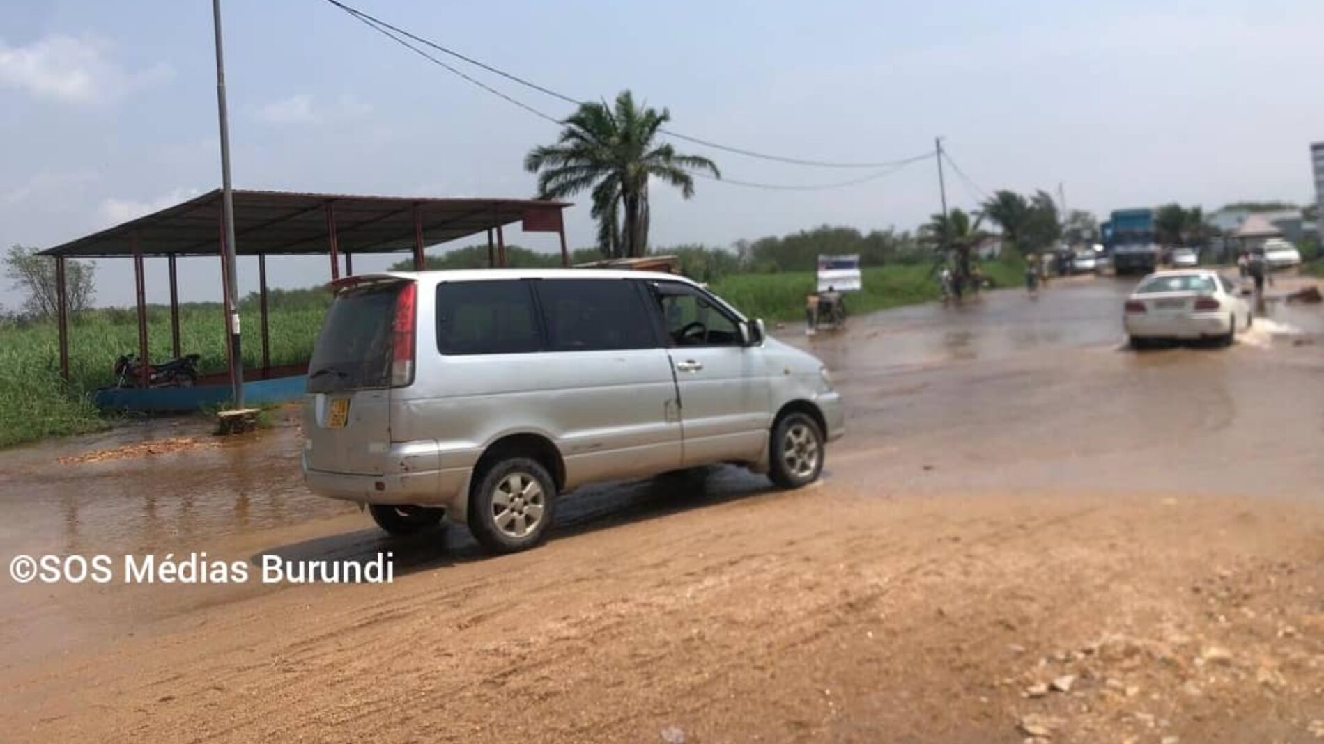 Bujumbura-Uvira : le trafic rendu difficile par les eaux des rivières Rusizi et Nyangara qui ont débordé