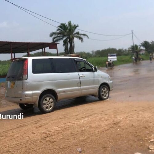 Bujumbura-Uvira : le trafic rendu difficile par les eaux des rivières Rusizi et Nyangara qui ont débordé