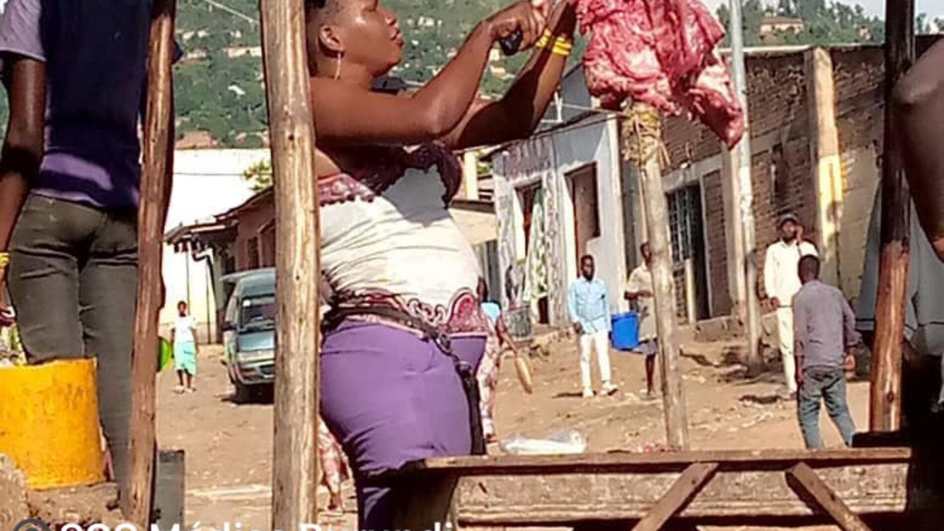 Bujumbura : men’s jobs taken over by women